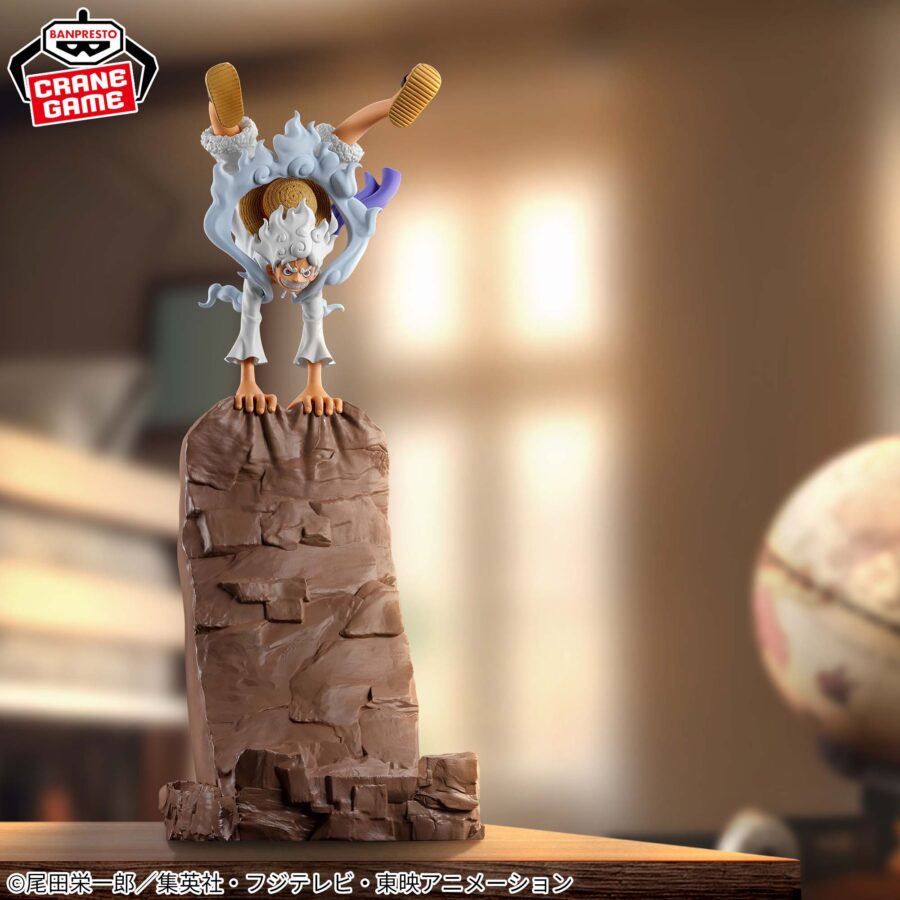 One Piece FigLife! Monkey D. Luffy Gear 5 – Smartphone Stand Figure Vol.2 - Image 3